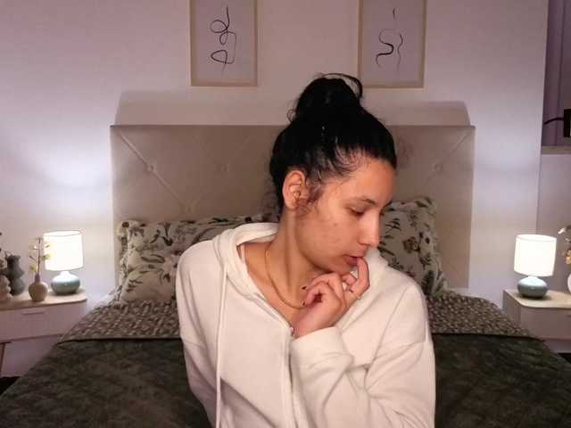 Anfisa-001 live cam on BongaCams
