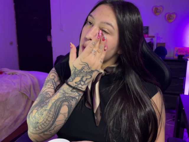 LilyhotsonCam live cam on BongaCams