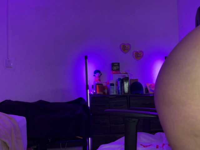 LilyhotsonCam