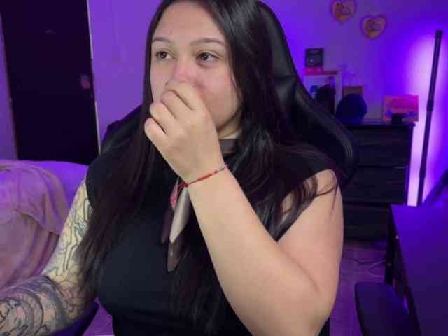 LilyhotsonCam