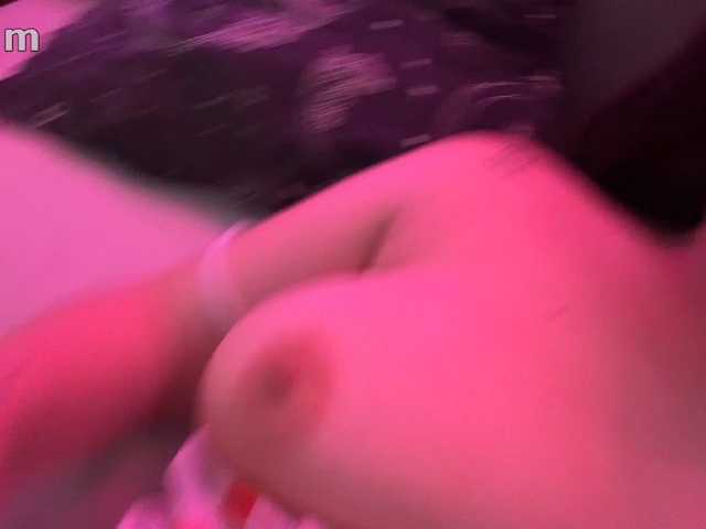 TwoLesbyBaby live cam on BongaCams