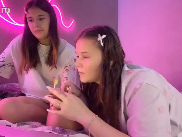 TwoLesbyBaby live cam on BongaCams