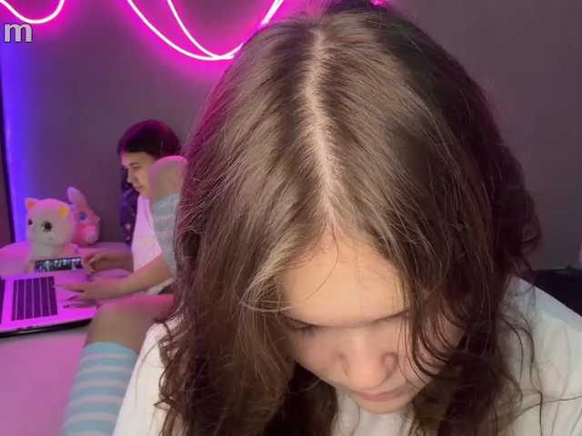 TwoLesbyBaby — live couple cam
