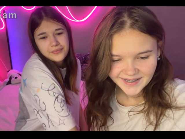 TwoLesbyBaby live cam on BongaCams