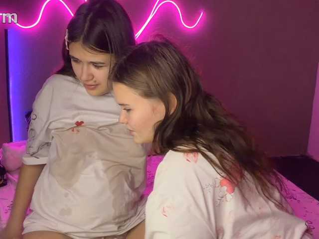 TwoLesbyBaby live cam on BongaCams