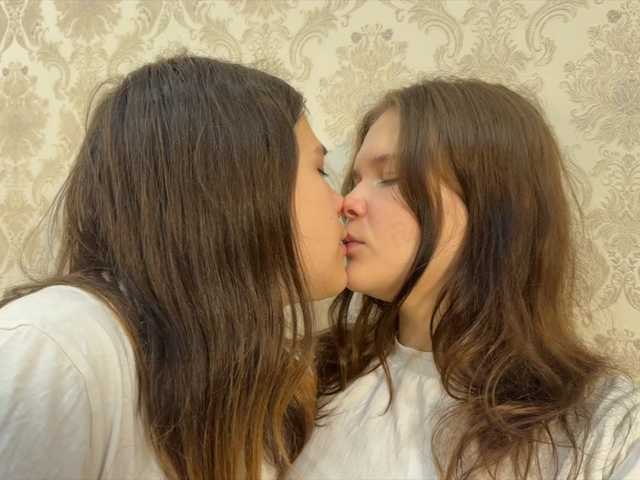 TwoLesbyBaby live cam on BongaCams