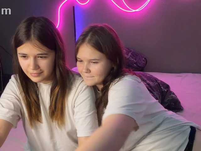 TwoLesbyBaby live cam on BongaCams