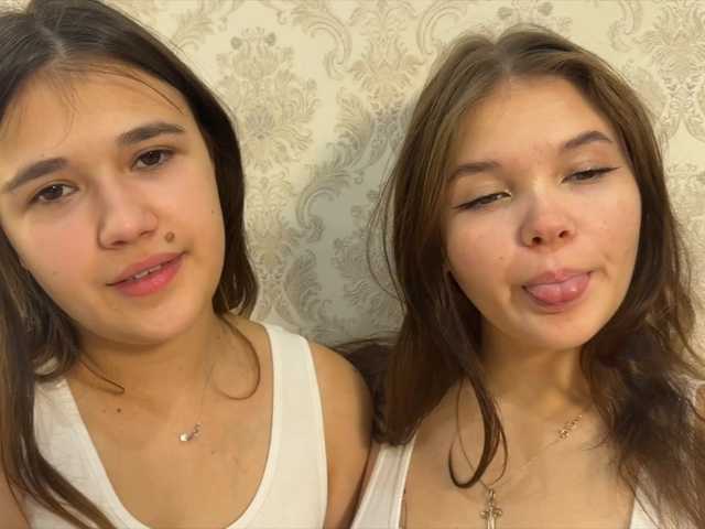 TwoLesbyBaby کے لیے پیش نظارہ