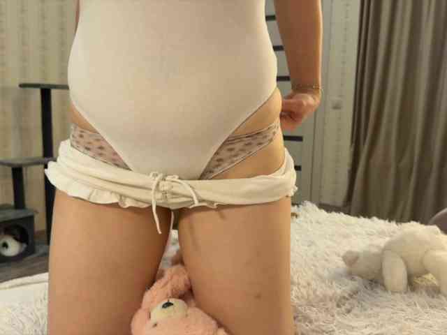 TwoLesbyBaby webcam