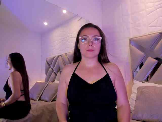 AlahiaSterling webcam