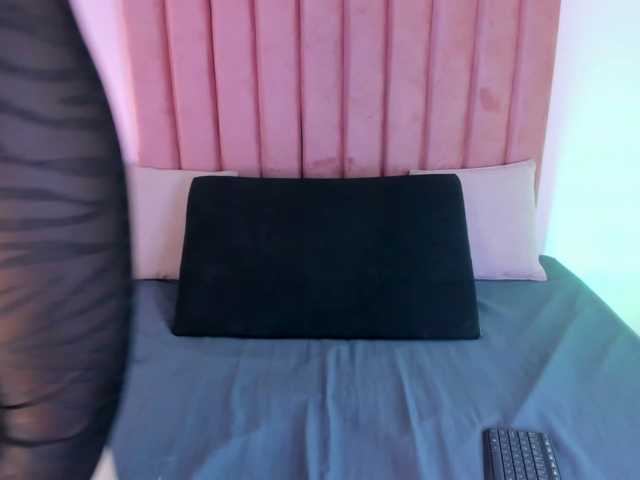 lolyyuno1 live cam preview