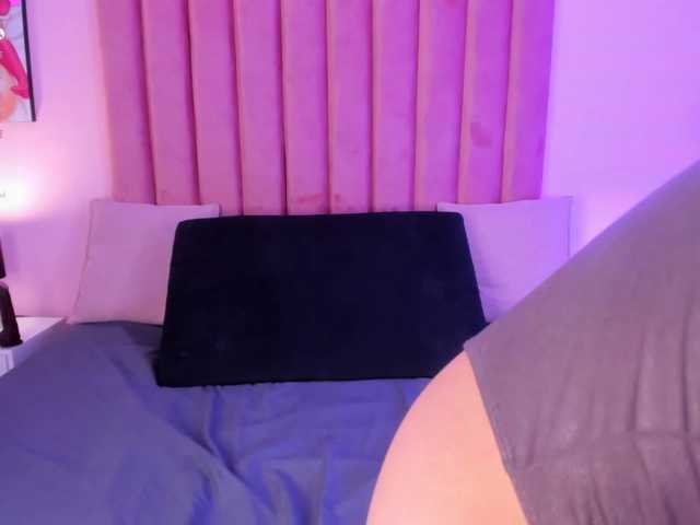 lolyyuno1 live cam on BongaCams