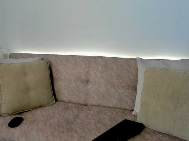 NicolleLust, en directo ahora en BongaCams