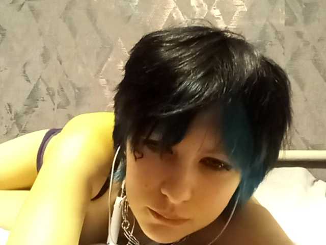 JoellaHuval live cam on BongaCams