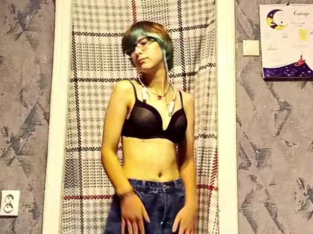 JoellaHuval live cam on BongaCams