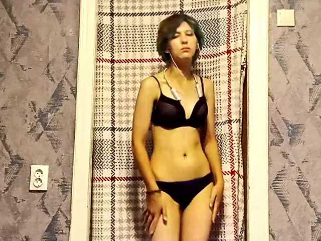 JoellaHuval live cam on BongaCams