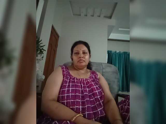 Aishwaryaa live cam on BongaCams