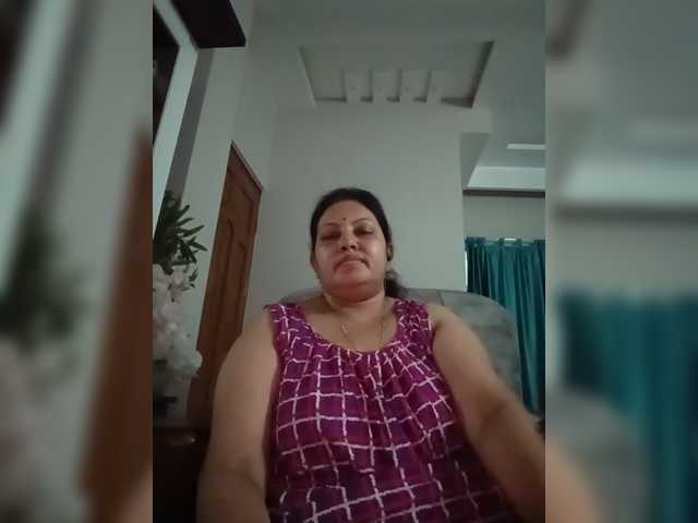 Aishwaryaa live cam on BongaCams