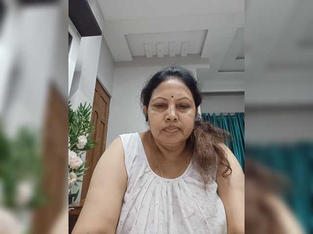 Aishwaryaa live cam on BongaCams
