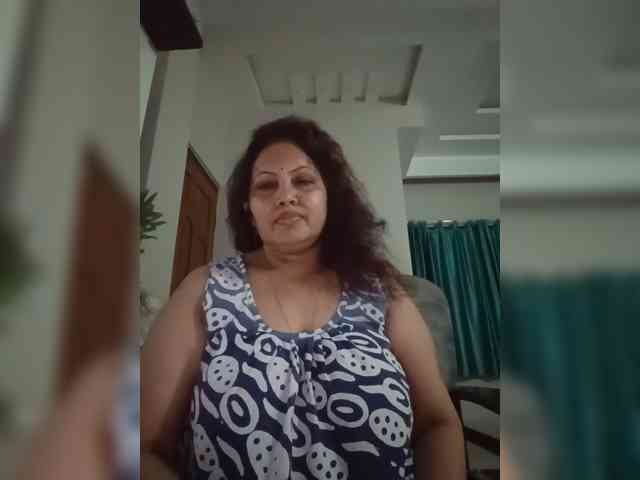 Aishwaryaa's webcam live show