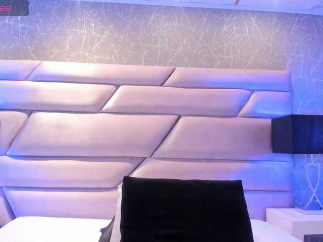 ScarlettRoot live cam preview