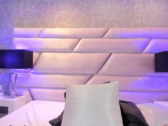ScarlettRoot live cam on BongaCams