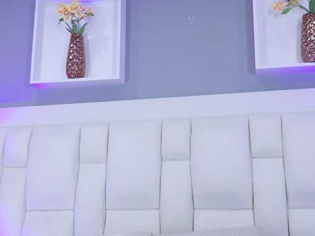ScarlettRoot live cam on BongaCams