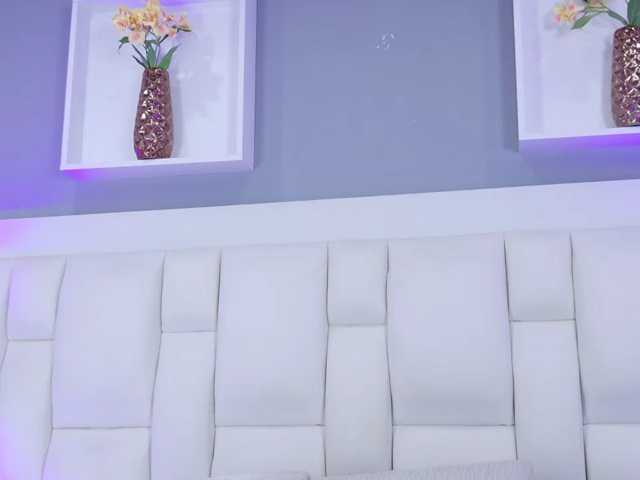 ScarlettRoot live cam on BongaCams