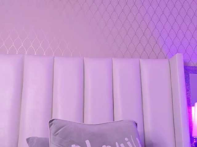 ScarlettRoot, live now on BongaCams
