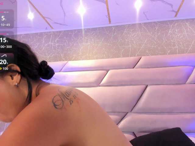 ScarlettRoot live cam on BongaCams