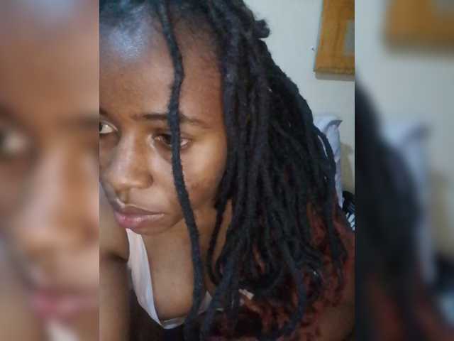 PrettyNoela live cam