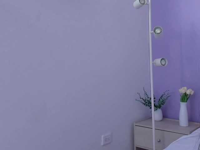ZoeSmith live cam on BongaCams