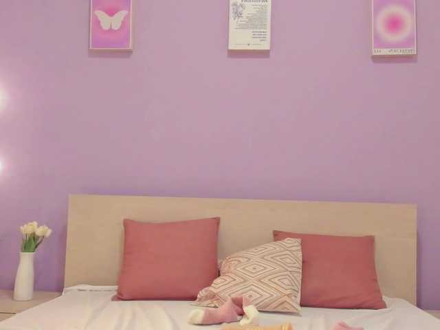 ZoeSmith live cam on BongaCams