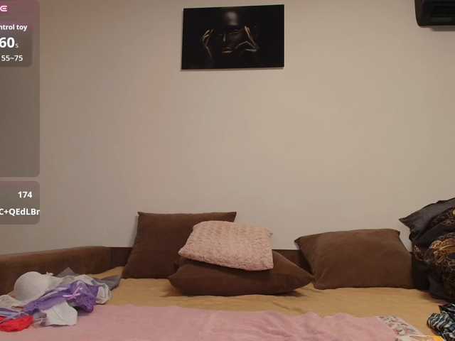 KylieRosse live cam on BongaCams