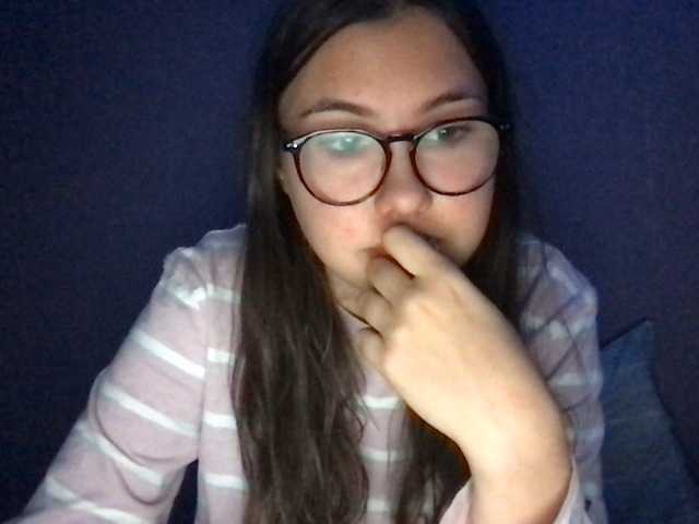frfrshinya live cam on BongaCams