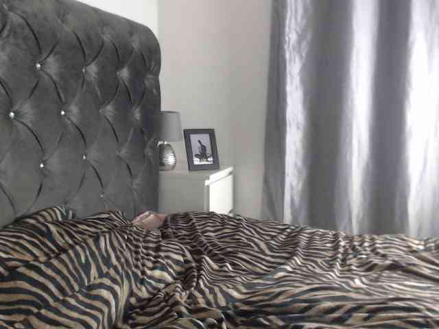 GiaLeonor webcam