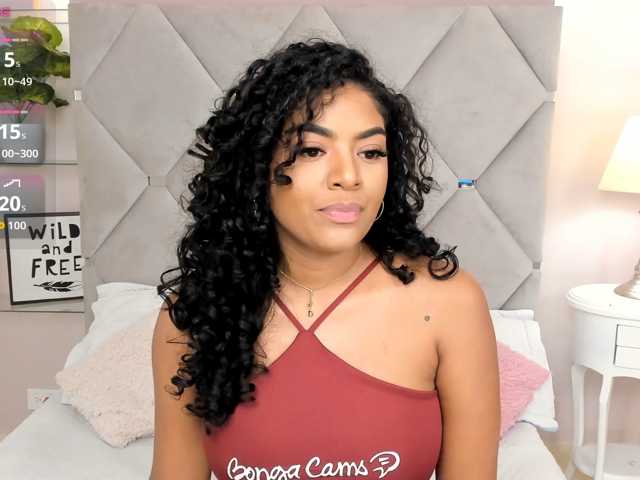 CarlyMonroee
