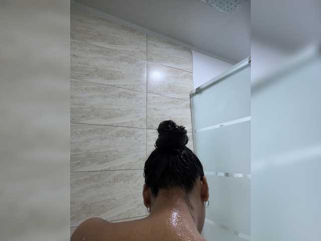 CarlyMonroee live cam on BongaCams
