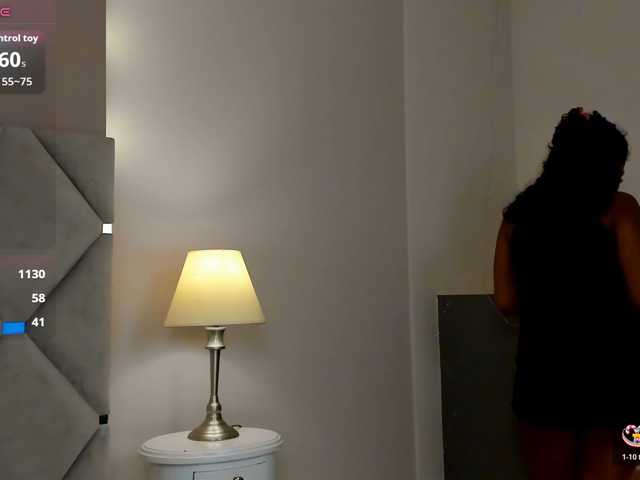 CarlyMonroee live cam on BongaCams