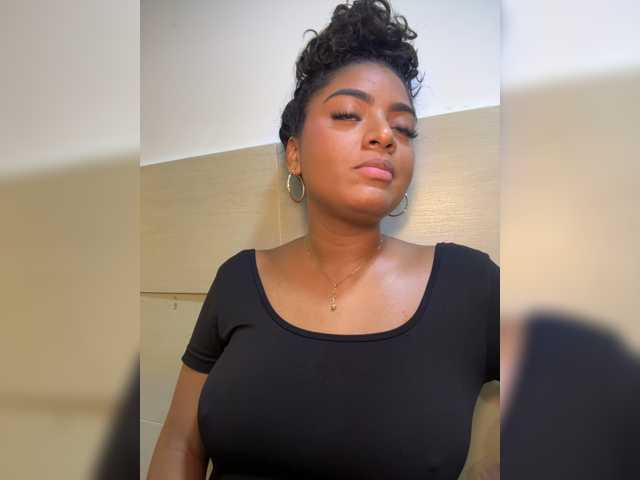 CarlyMonroee, en vivo ahora en BongaCams