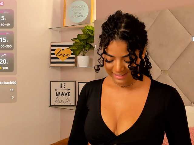 CarlyMonroee live cam preview