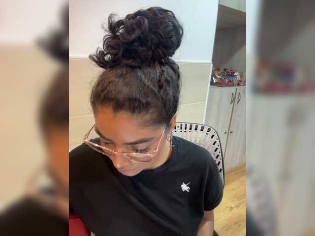 CarlyMonroee live cam on BongaCams
