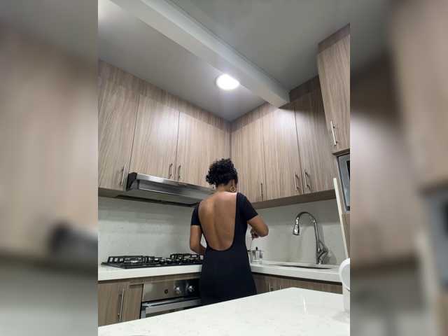 CarlyMonroee, en vivo ahora en BongaCams