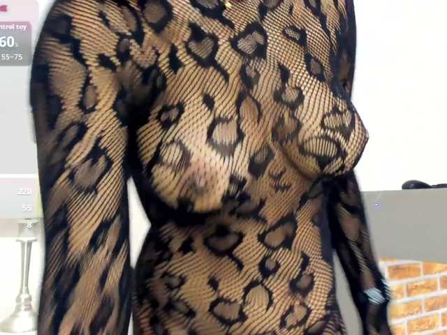 CarlyMonroee live cam preview