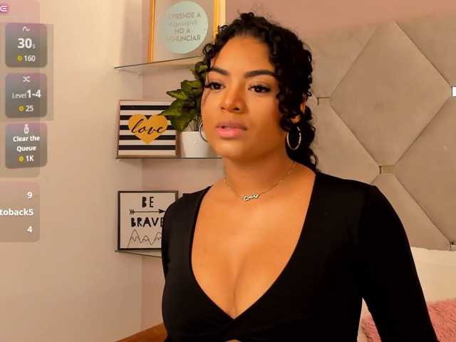 CarlyMonroee live cam on BongaCams