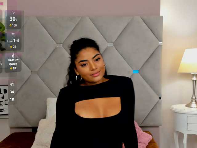 CarlyMonroee live cam on BongaCams