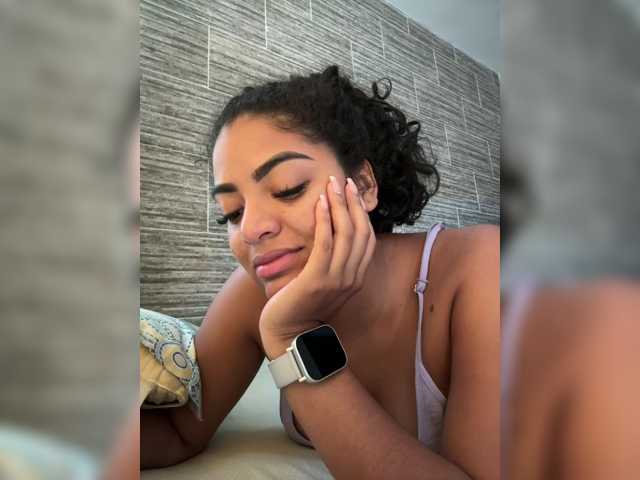 CarlyMonroee live cam on BongaCams