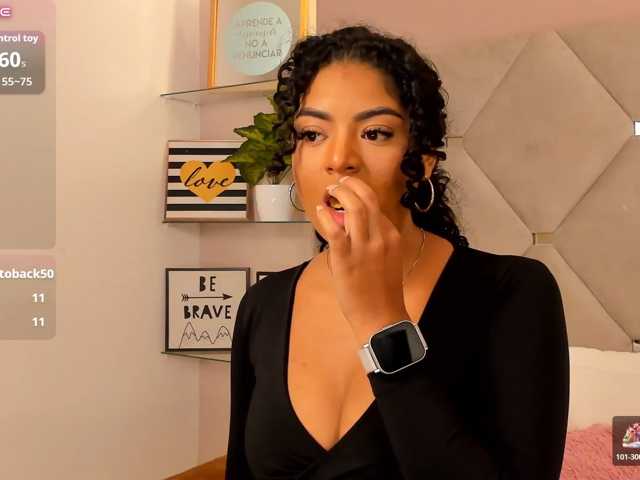 CarlyMonroee live cam on BongaCams