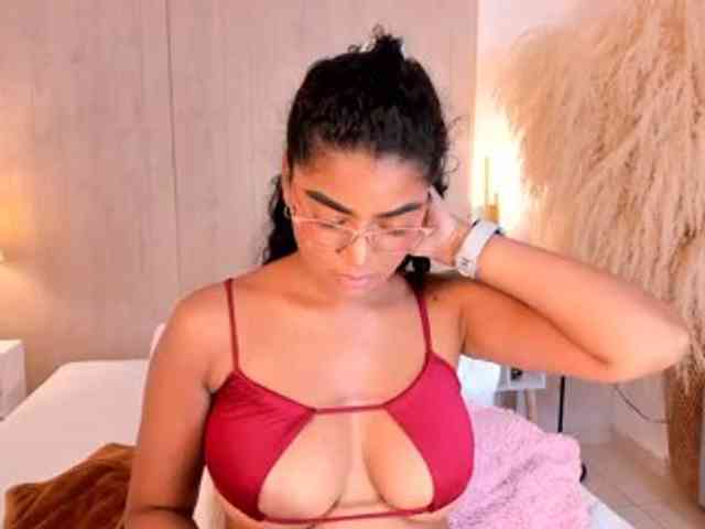 Modella: CarlyMonroee