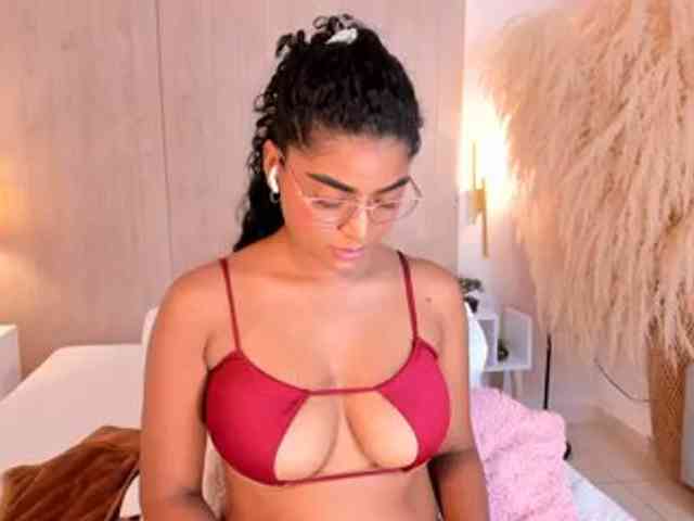 CarlyMonroee webcam